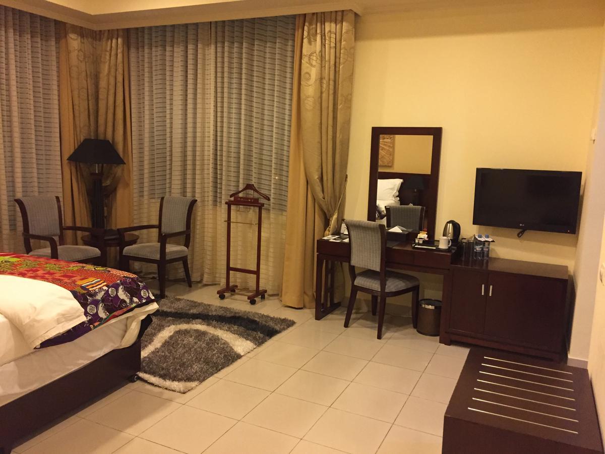 Royal Grand Hotel Monrovia Exterior photo